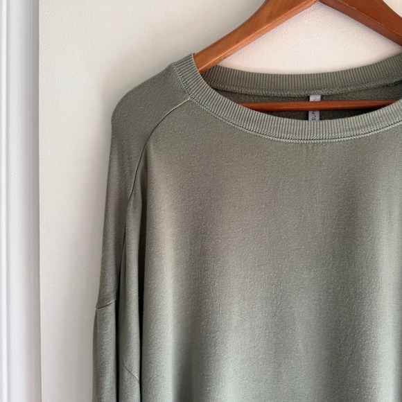Z SUPPLY Women's Sage Green Relaxed Fit Long Sleeve Crewneck Top Size Small - Picture 3 of 9